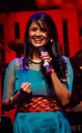 Anitha Karthikeyan performing